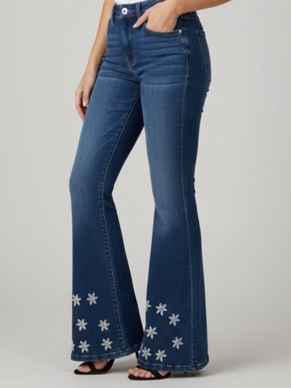 Forever 21 High-Rise Daisy Embroidered Flare Jeans, 26